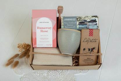 Cozy Kiwi Tea + Honey Gift Box